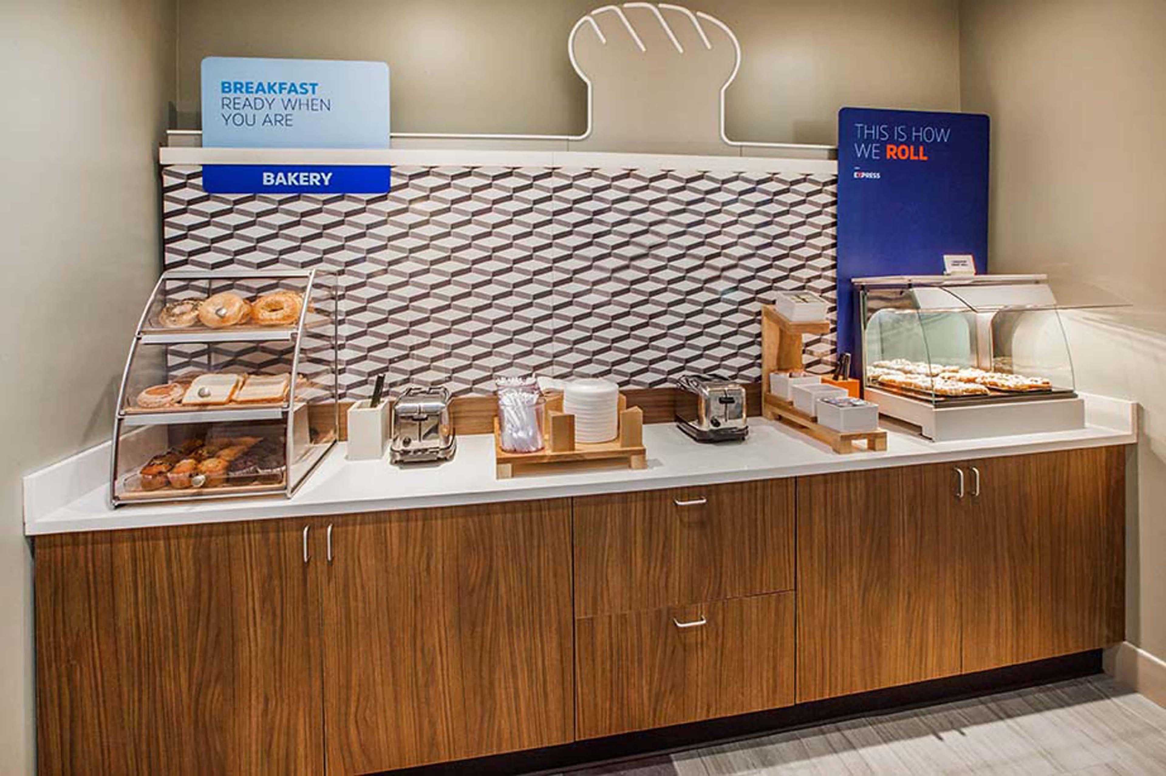 Holiday Inn Express Belle Vernon Zewnętrze zdjęcie