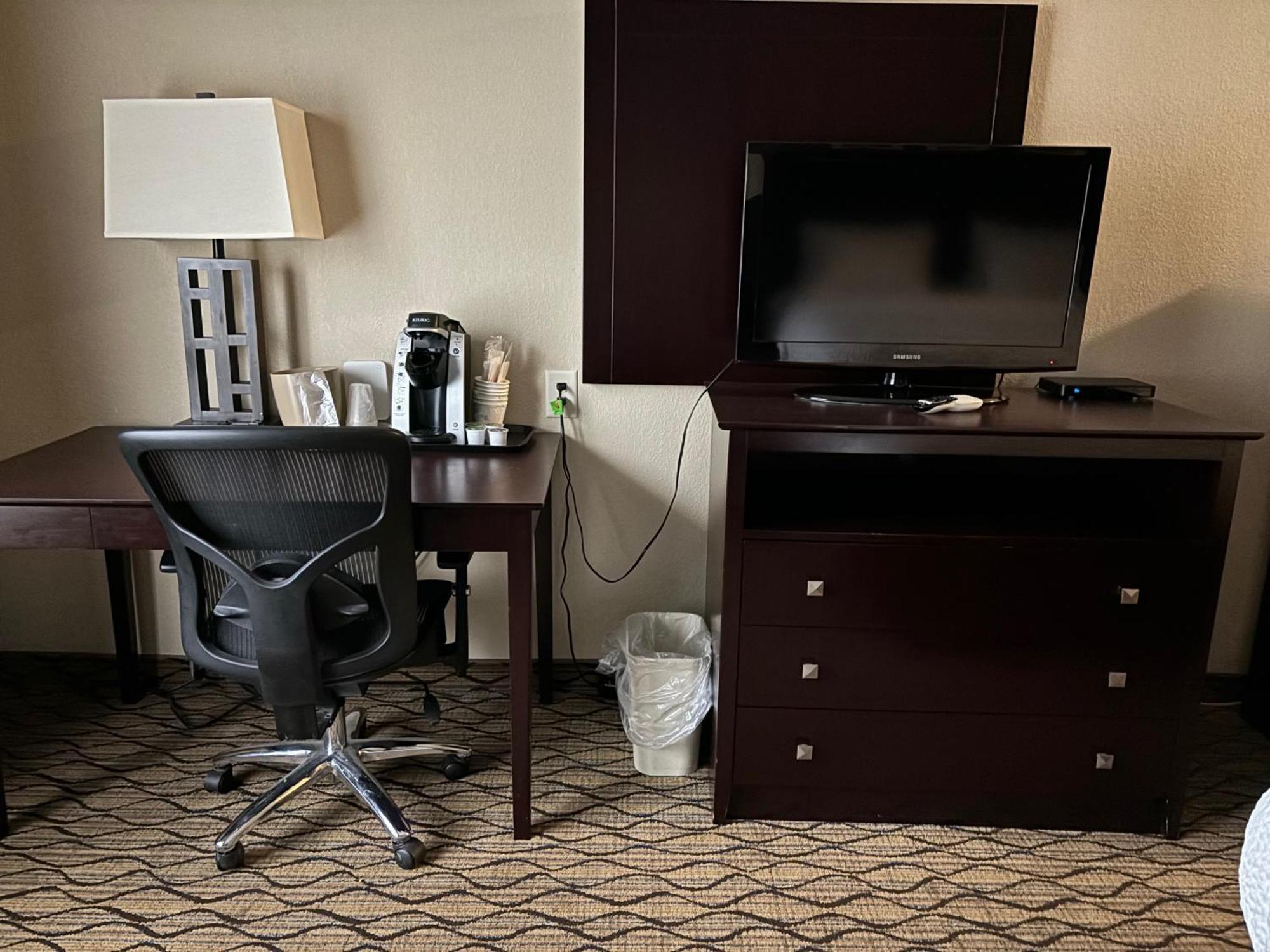 Holiday Inn Express Belle Vernon Zewnętrze zdjęcie
