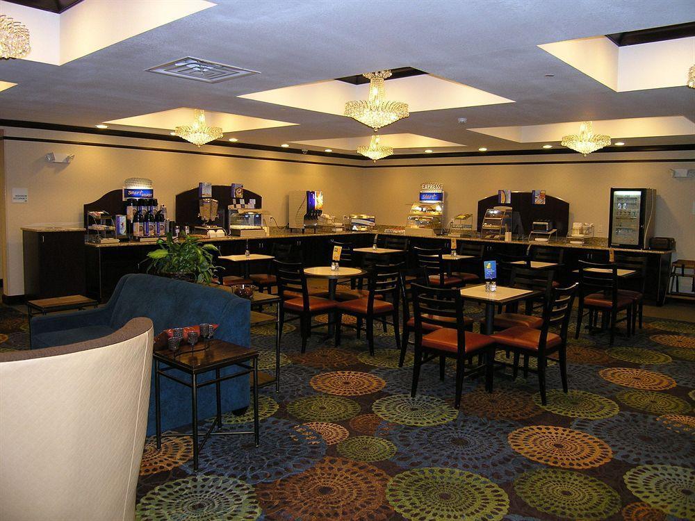 Holiday Inn Express Belle Vernon Zewnętrze zdjęcie