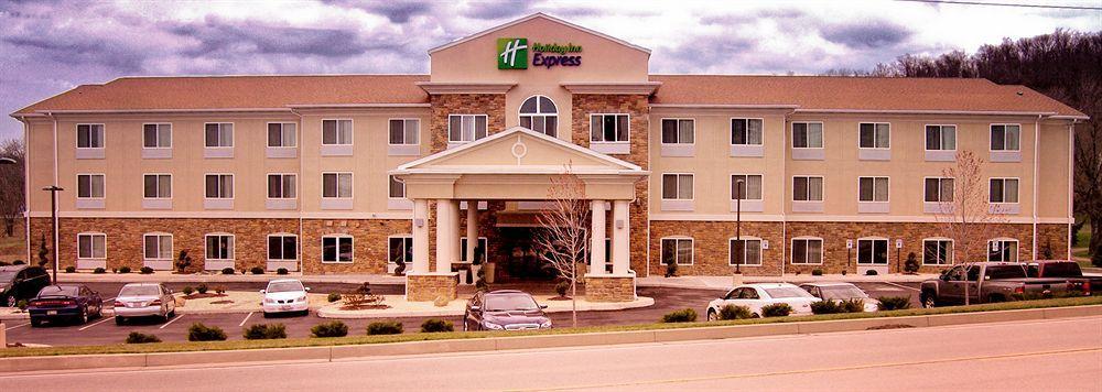 Holiday Inn Express Belle Vernon Zewnętrze zdjęcie